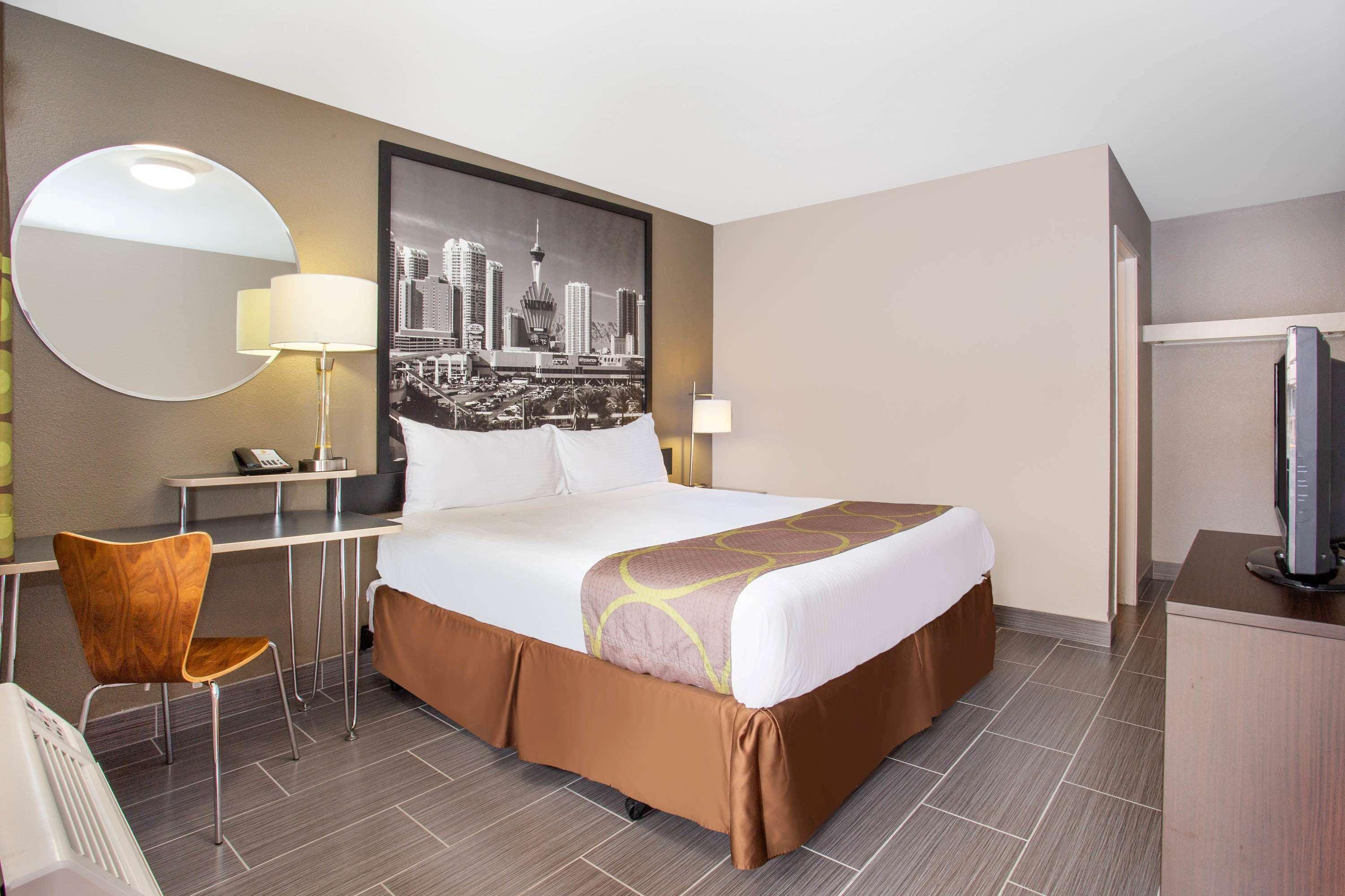 Super 8 By Wyndham Las Vegas Nellis Afb Area Exterior foto